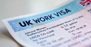 UK WORK VISAS CHANGE: HOW STRICT LAWS AND INCOME CHANGES AFFECT YOU