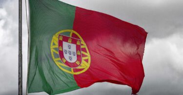 PORTUGAL EXTENDS AUTHENTICITY OF EXPIRED RESIDENCE PERMITS UNTIL OCTOBER 15, 2025
